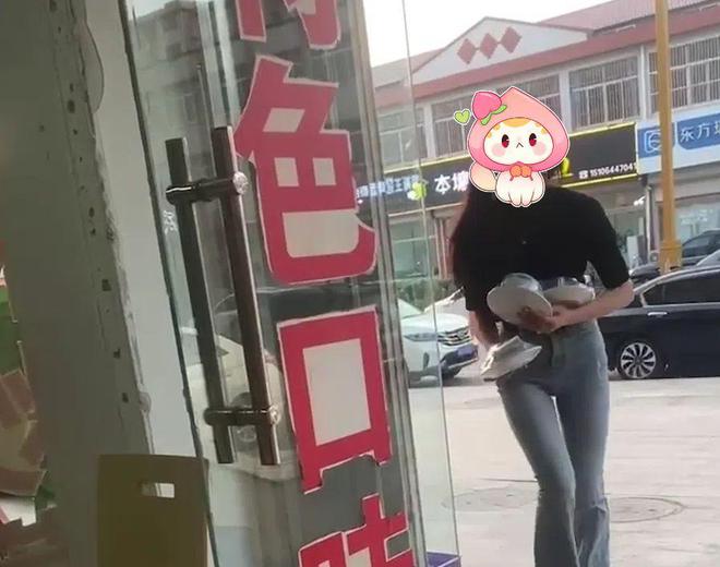 榜一大哥近9分钟聊天曝光尺度无下限PG麻将胡了2莱州烧烤店老板娘与(图2)